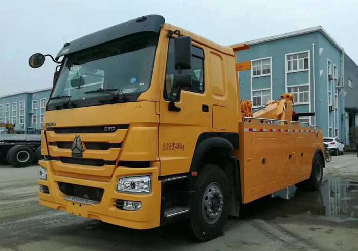 重汽豪沃單橋拖吊連體一拖一清障車