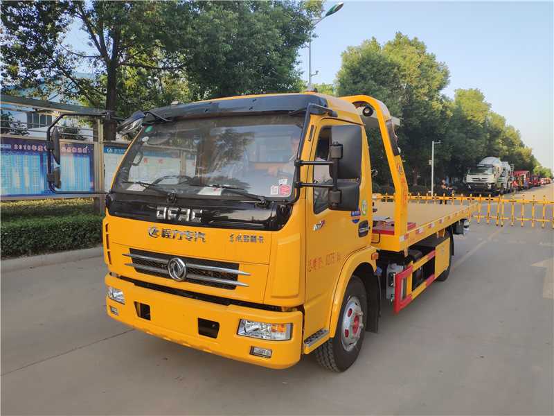 東風(fēng)多利卡D7黃牌一拖二清障車(chē)